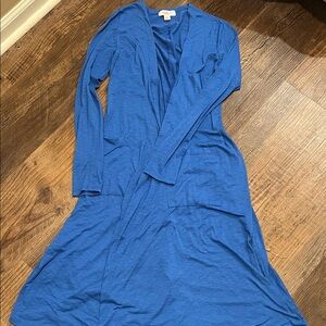 LuLaRoe Vibrant Blue Long Sleeve
